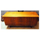 Vintage Lane Cedar Chest, 18.5" x 43.5" x 14.5", With Key