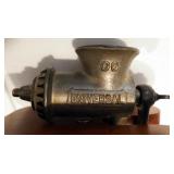 LF And C Universal Grinder #00, With Wood Mount