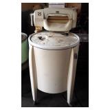 Vintage Speed Queen Wringer Washer