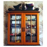 Die Cast Model Cars, Various Scales, And Manufacturers, Qty 14, Includes Mirrored Wood Display Cabin