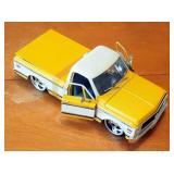 Jada Die Cast 1972 Chevy Cheyene Low Rider Model Pickup Truck, 1/24 Scale