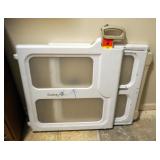 Safety 1st Safety Gate, 27.5" Tall, Extends To 42.5"