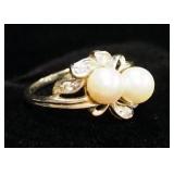 14K White Gold Ring With White And Clear Stones, Possibly Diamond And Moissanite, Size 4-3/4, Approx