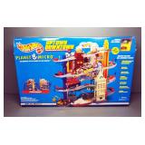 Hot Wheels Uptown Downtown Two-Sided Micro Vehicle Playset, New In Box