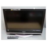 Panasonic Viera 32" LCD TV Model TC-032LX70, Mfg March 2007, With Remote, Powers On