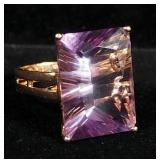 10K Gold Ring With Purple Stone, Possibly Amethyst, Size 6-1/2, Approx 5.78 g Total Weight Including