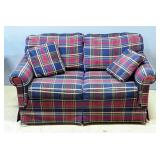 Broyhill Loveseat With Removable Seat Cushions And Matching Throw Pillows, 32" H x 60" W x 34" D