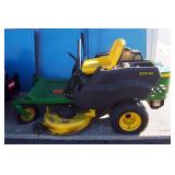 John Deere Z225 Zero Turn Mower With 42" The Edge Cutting System, Model Z225A