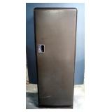 1940s Evans Products Company Steel Streamline Upright Storage Locker Cabinet With Shelf And Clothing