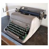 1950s Royal Manual Typewriter