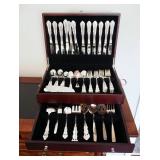 Echo Sterna Lillianne Sliver Plate 12 Place Flatware Set Including Serving Pieces In Felt Lined Tarn