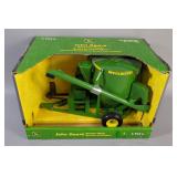 ERTL John Deere 1/16 Scale Die Cast 4-Wheel-Drive Tractor And Grinder/Mixer