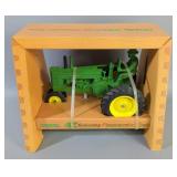 ERTL John Deere 1/16 Scale Die Cast 40th Anniversary Commemorative Tractor