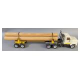 Ertl Diecast John Deere Semi With Log Hauler Trailer