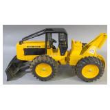Ertl Diecast John Deere 1:16 Scale Log Skidder #590