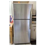 Frigidaire Refrigerator, Model FRTD2021ASO, Powers On