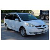 2004 Toyota Sienna 2WD Minivan, V6, 3.3L, 210,275 Miles, VIN# 5TDZA22C74S219743, Automatic Side Door