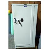 Vintage Underwriters Laboratories Tool Resisting Safe, #249026, Fire Classification C, T-20 Burglary