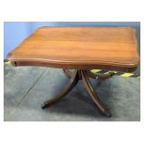 Duco Pedestal Table With Claw Feet, 16.5" x 19" x 29"