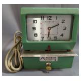 Acroprint Time Recorder Co Punch Card Time Clock Model 150QR4, With Key