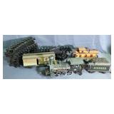 New Bright Pioneer Sante Fe G Guage Toy Train Set Including Engine, Box Car, Coal Car, Caboose, And 