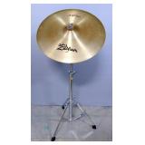 Zildjian Medium Thin Crash Cymbal, 18", On Pearl Stand