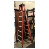 Werner 8 Foot Fiberglass Stepladder, Model NXT1A08