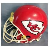 Kansas City Chiefs Riddell Football Helmet, Size M 6-5/8 - 7-1/8