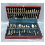 Gorham Silverplate 46 Piece Flatware Set And William Rogers Extra Plate Flat Ware, Qty 11, In Felt L
