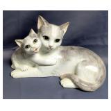 Porcelian Cat Statuette And Sandicast Brittany Spaniel Figurine