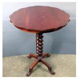 Mahogany Pie Crust Table, 30" x 23.5" Dia