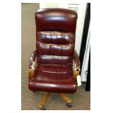 Rolling Leatherette Executive Office Chair