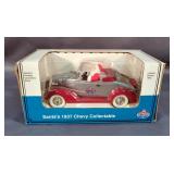 Die Cast Amoco Metal Locking Coin Bank Santa