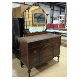 Dresser With Decorative Mirror, 3 Drawers, On Wheels, Dovetail Construction, Dresser Is 35" H x 45" 
