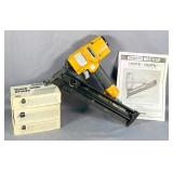 Stanley Bostitch 15 ga Pneumatic Finish Nailer Model N60FN, With Instructions And Finishing Nails Of