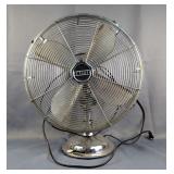 Cinni 3 Speed 18" Oscillating Fan, Model X CH 8705, Powers On