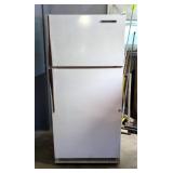 General Electric Refrigerator/Freezer, No Ice Maker Installed, 66.5" x 30" x 30" 
