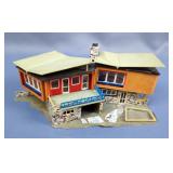 Architectural Record Magazines, Qty 4 And Frank Lloyd Wright Style Model House