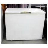 Woods Chest Freezer, Model C10WUA, 42"W x 33.5"H
