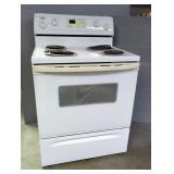 Estate By Whirlpool 4 Burner Electric Stove, Model TES325MQ, 47" x 30" x 27"