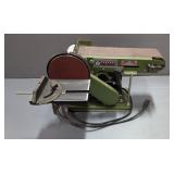 Central Machinery Belt And Disc Sander, 4" x 36" Belt, And 6" Disc, With Miter Gauge, Powers On