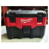 Milwaukee 2 Gal Wet/Dry Vac, Model 0880-20