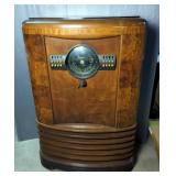 Zenith Console Radio