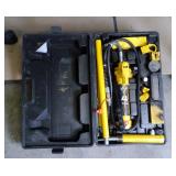Yellow Jacket 4 Ton Hydraulic Ram System Including Accessories In Hard Case Yellow Jacket 4 Ton Hydraulic Ram System Including Accessories In Hard Case