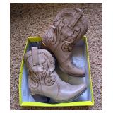Volatile Womens Cowboy Boots, Size 8.5  Volatile Womens Cowboy Boots, Size 8.5