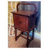 Vintage Mahogany Washstand Table with Handl Vintage Mahogany Washstand Table with Handl