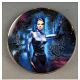 The Hamilton Collection - Women Of Star Trek Seven Of Nine Plate The Hamilton Collection - Women Of Star Trek Seven Of Nine Plate