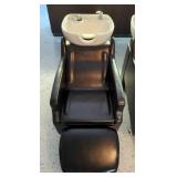 Minerva Salon Shampoo Bowl Chair with Foot Rest  Minerva Salon Shampoo Bowl Chair with Foot Rest