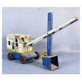 Vintage Wyandotte Construction Pressed Steel Toy Excavator Crane 