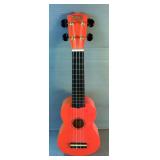 Mahalo Ukulele No. U-30G-OR with Case